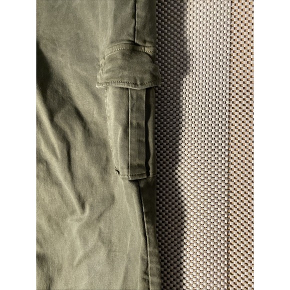 Well Worn Women's Olive Green High Rise Tencel‎ Blend Cargo Pant,  Size 14/34 - Picture 4 of 8